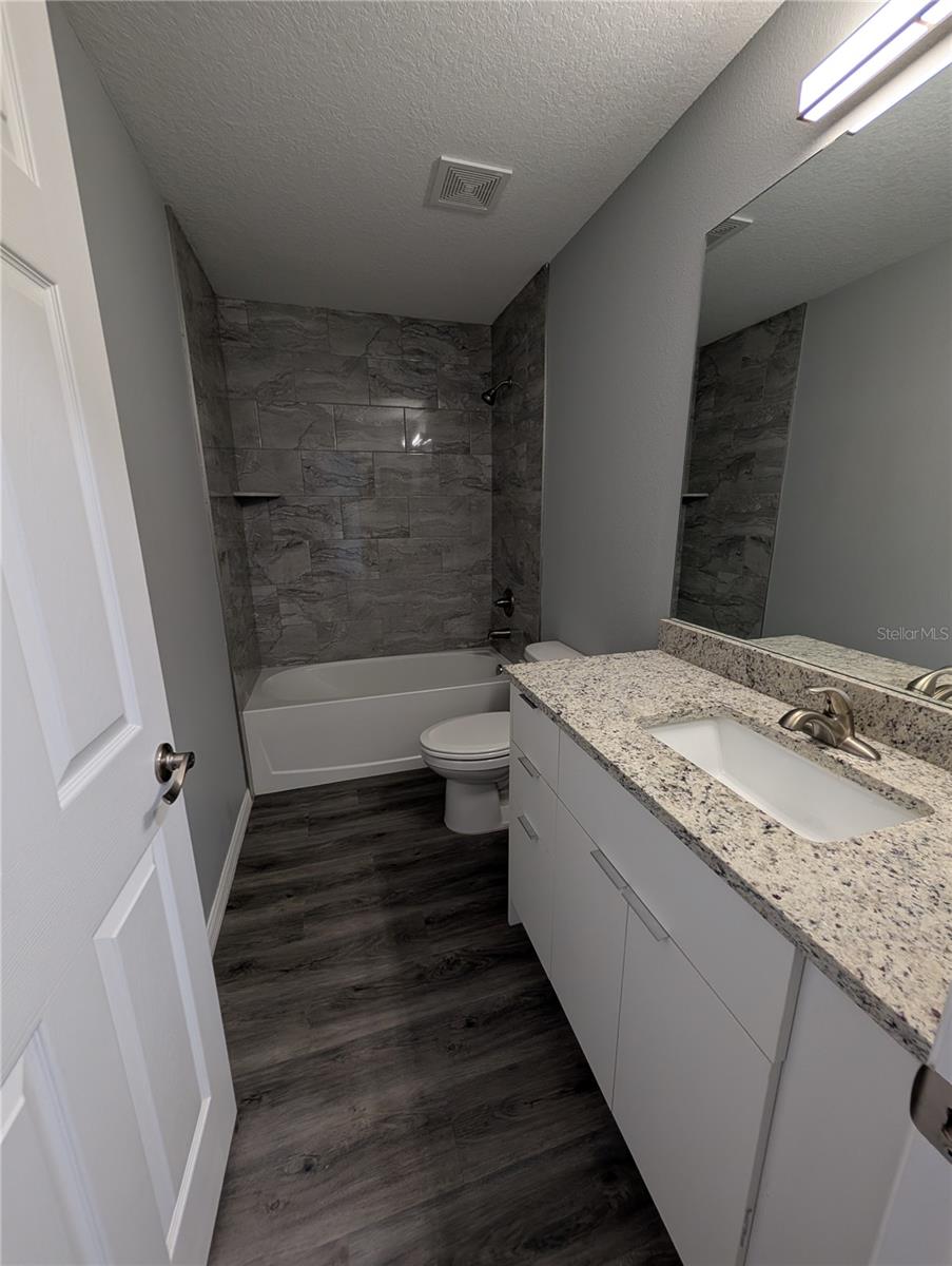 CITRUS SPGS UNIT 14 - Residential Lease