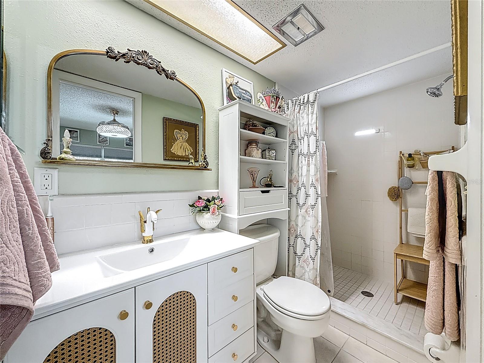 ROTHMOOR ESTATES CONDO - Residential