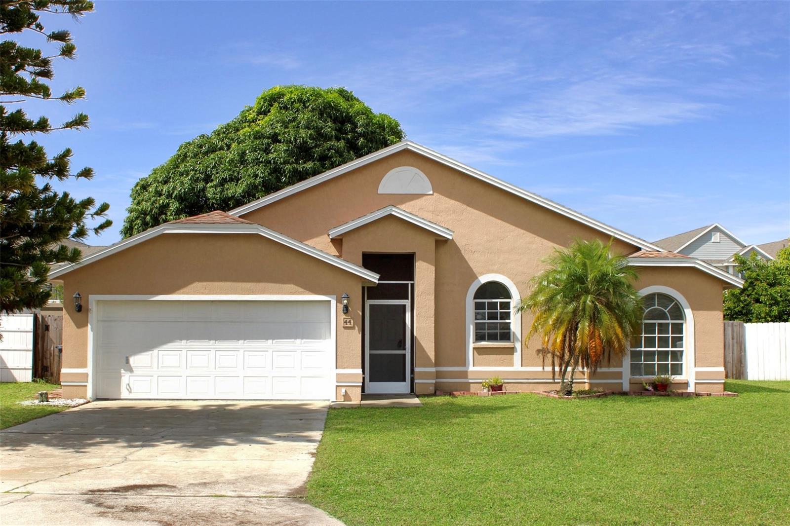 44 SAINT KITTS CIRCLE