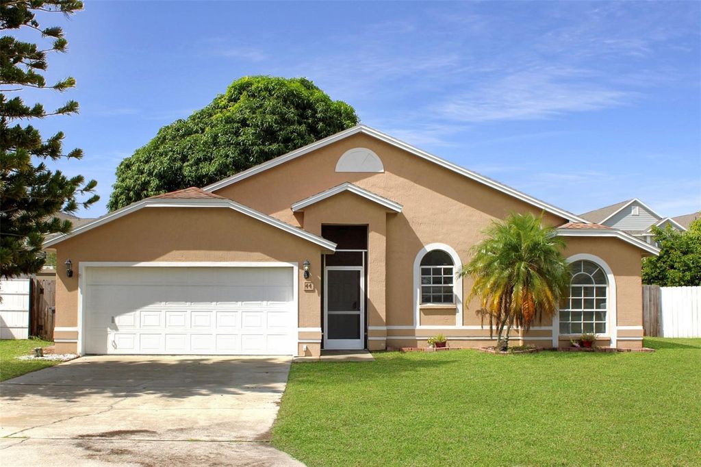 Photo of 44 Saint Kitts Circle, Winter Haven, FL 33884 (MLS # P4936640)
