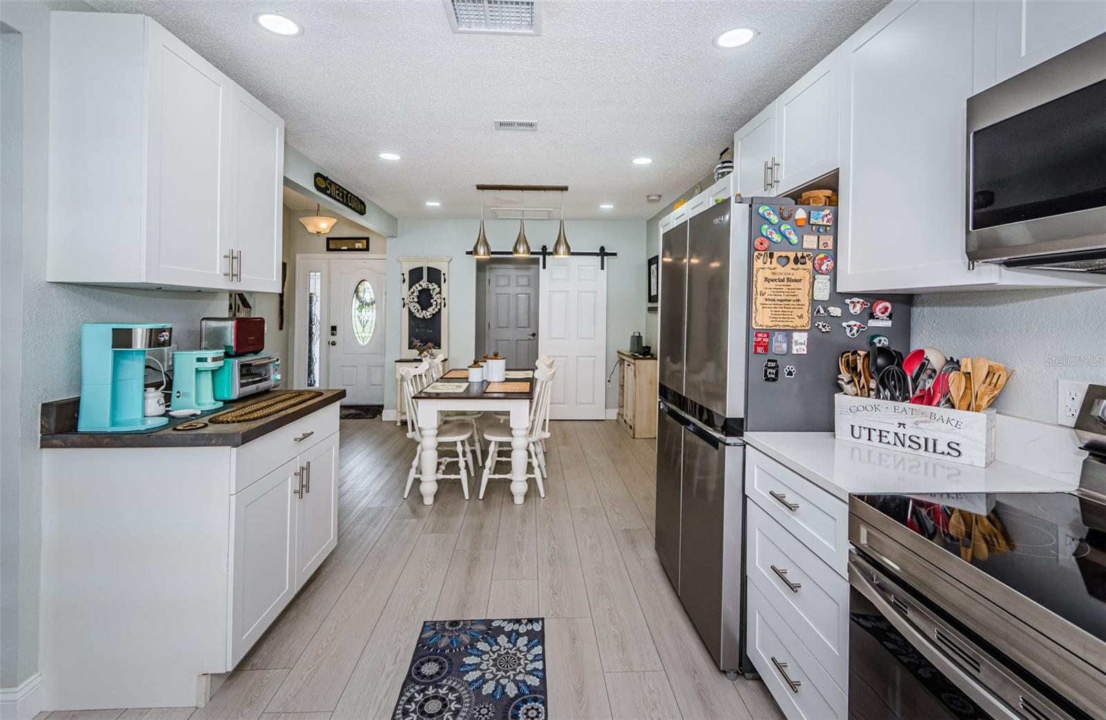 SPRING HILL UNIT 4 BLK 188 LOT 23 - Residential