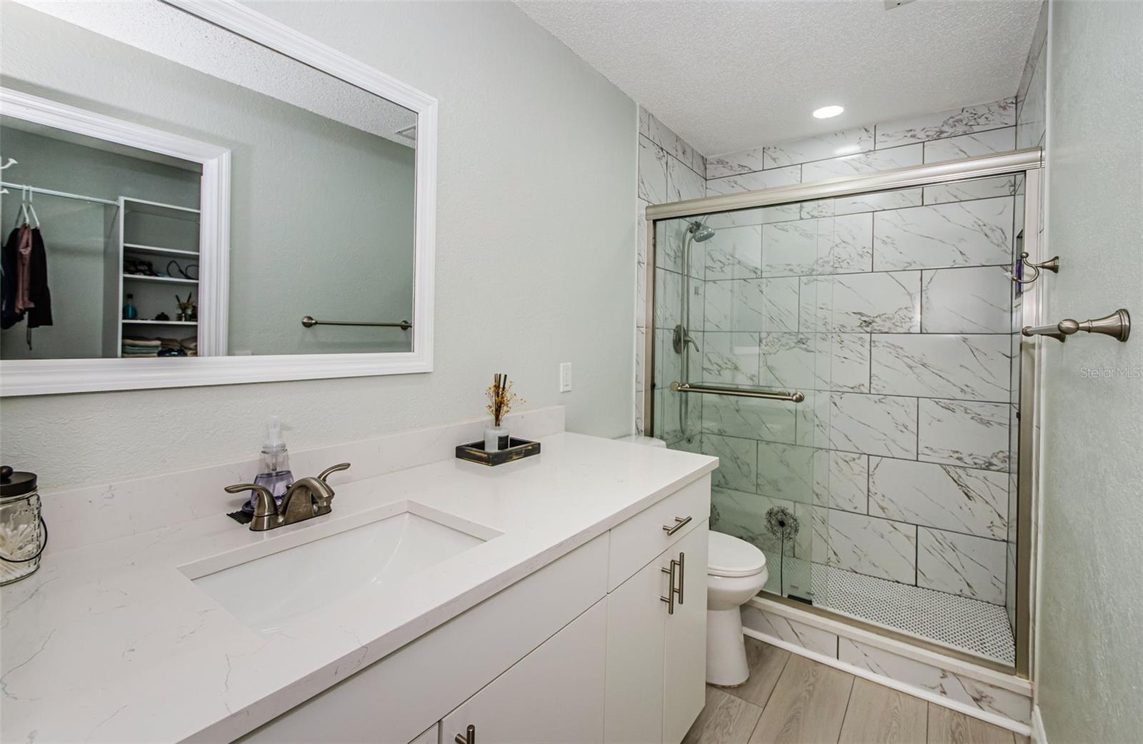 SPRING HILL UNIT 4 BLK 188 LOT 23 - Residential