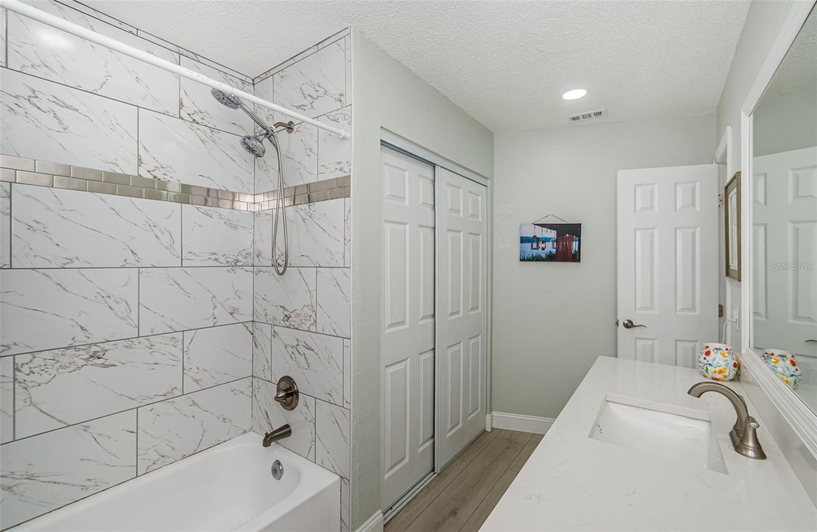 SPRING HILL UNIT 4 BLK 188 LOT 23 - Residential