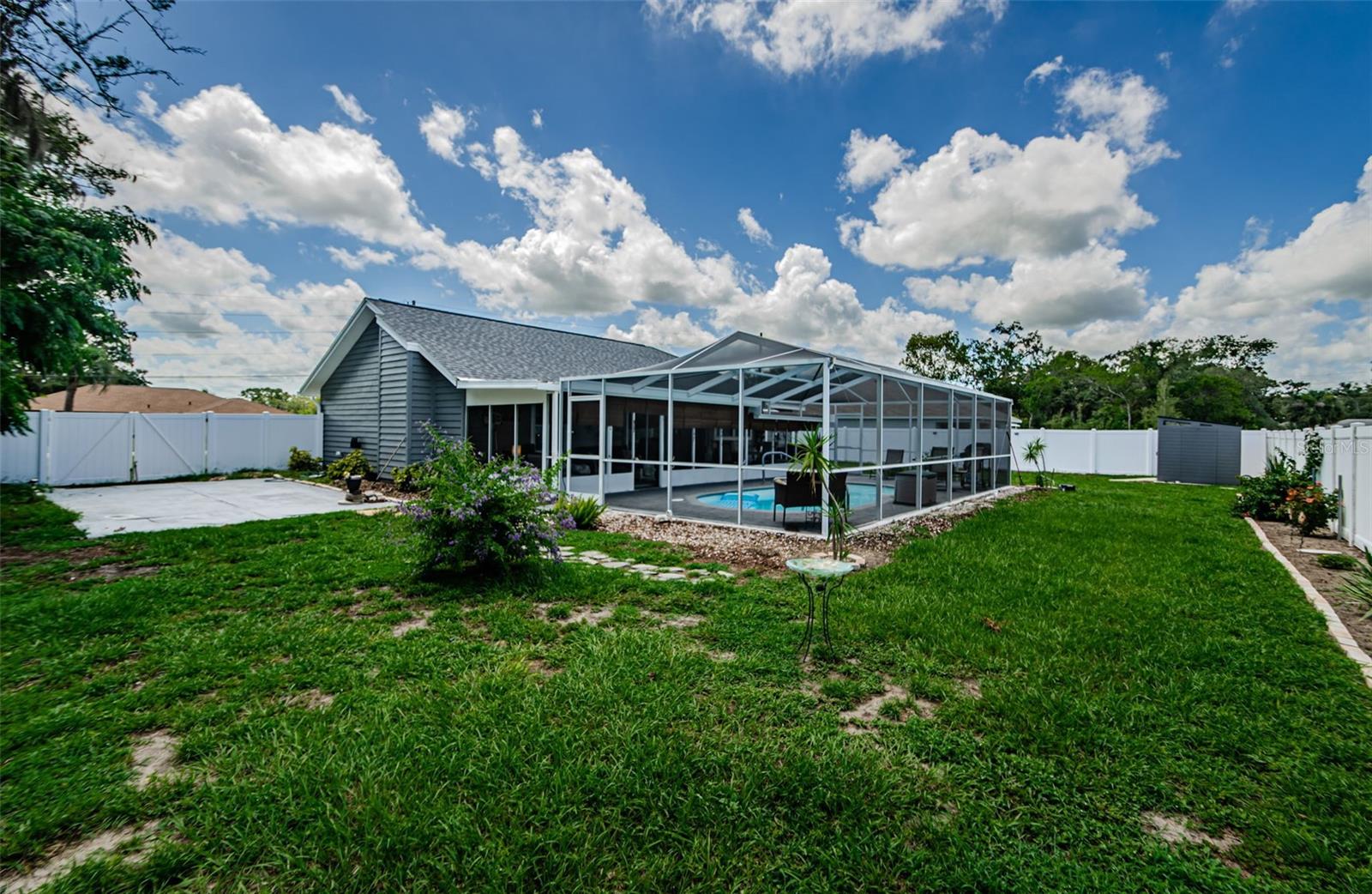 SPRING HILL UNIT 4 BLK 188 LOT 23 - Residential