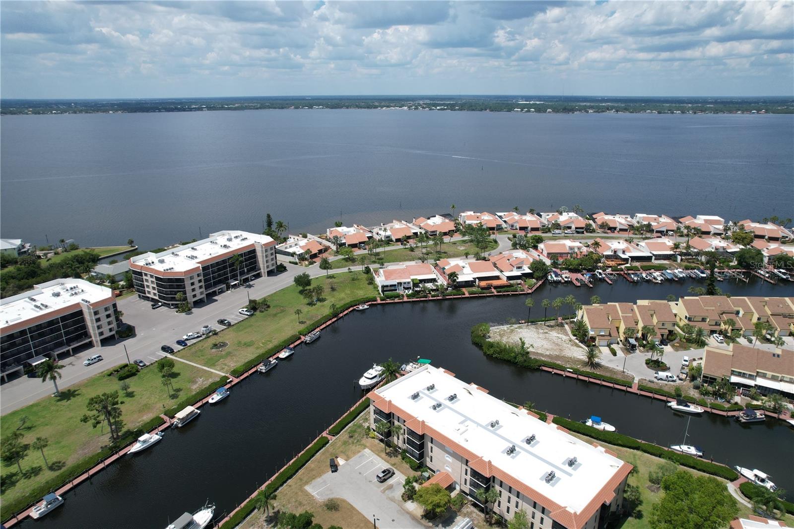 EMERALD POINTE PH 01 - Residential