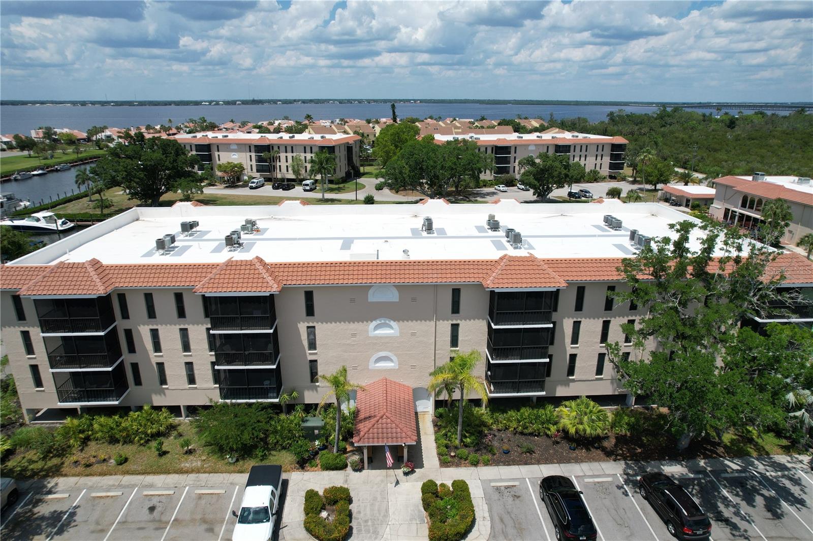EMERALD POINTE PH 01 - Residential
