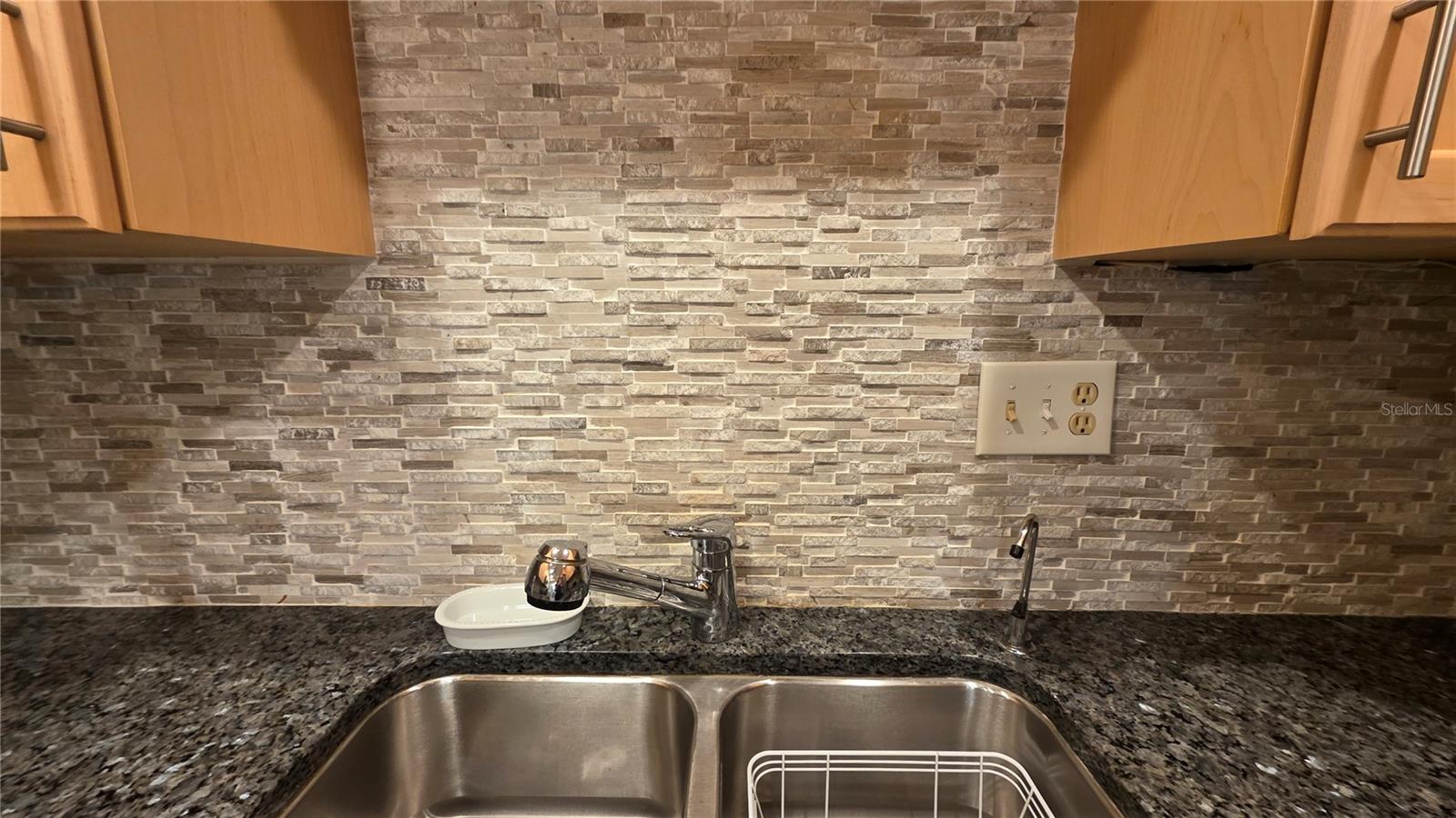 EMERALD POINTE PH 01 - Residential