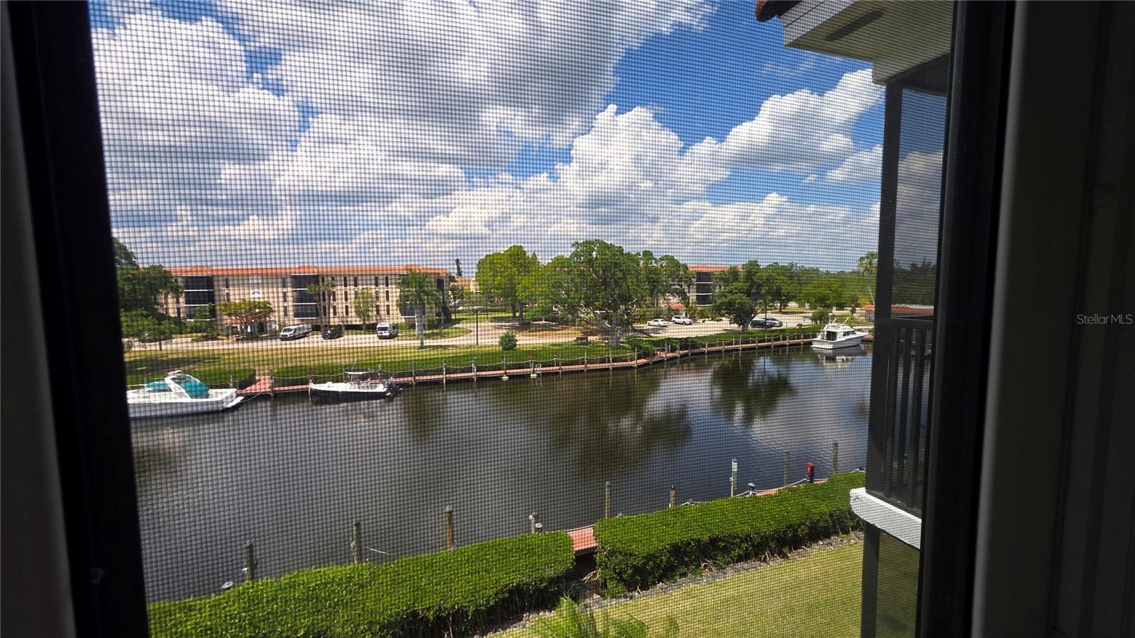 EMERALD POINTE PH 01 - Residential