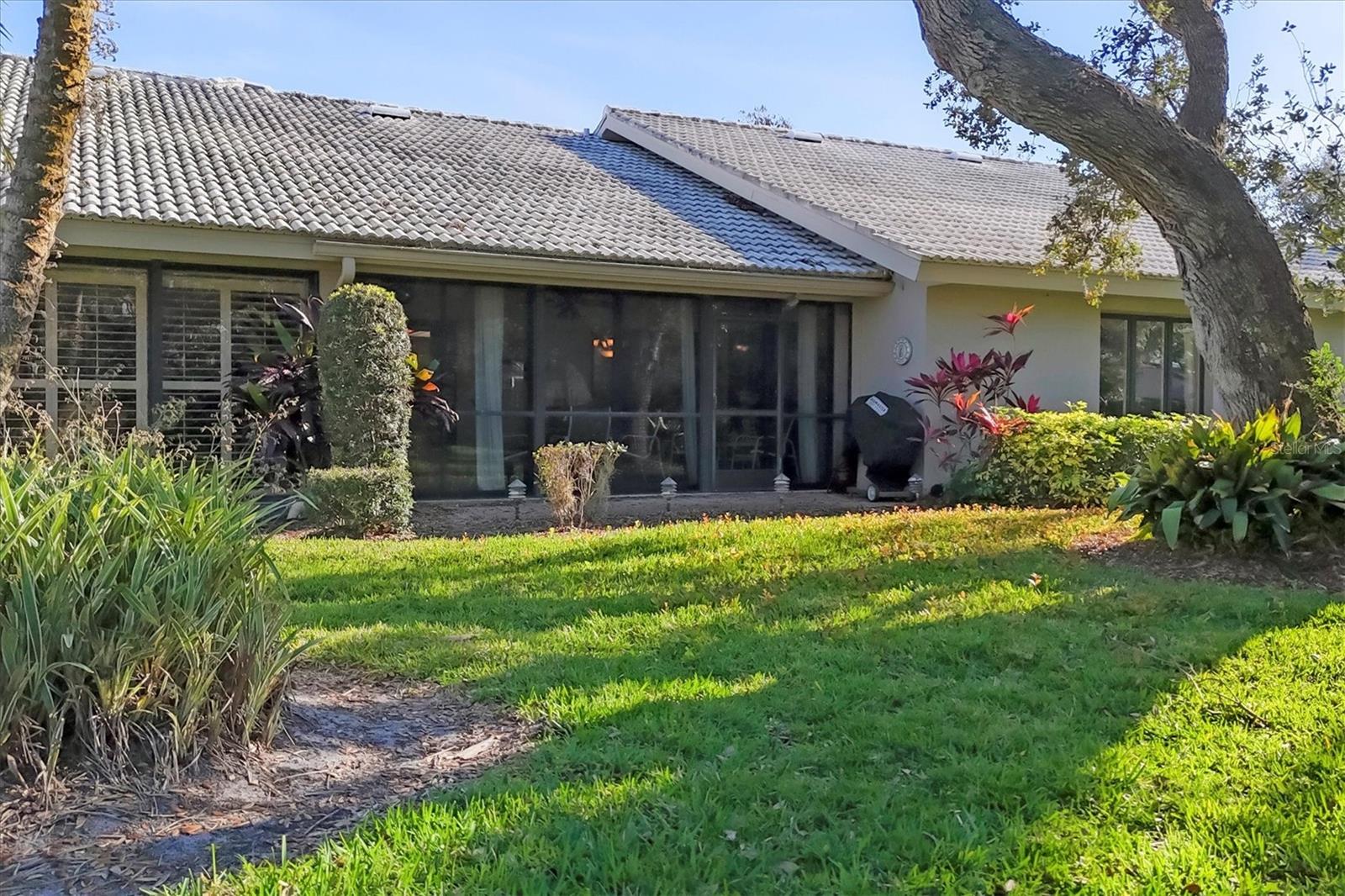 LAKESHORE VILLAGE SOUTH - Residential