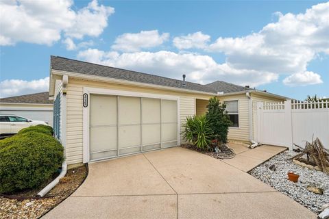 Tiny photo for 17167 SE 76th Boxbury Ct, The Villages, FL 32162 (MLS # TB8505329)