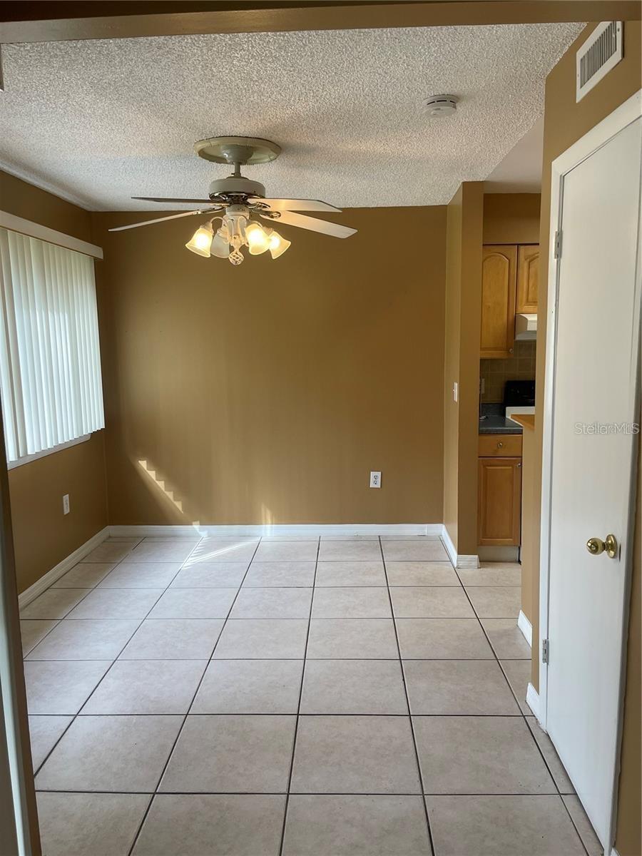 5109 EAGLESMERE DRIVE 11A