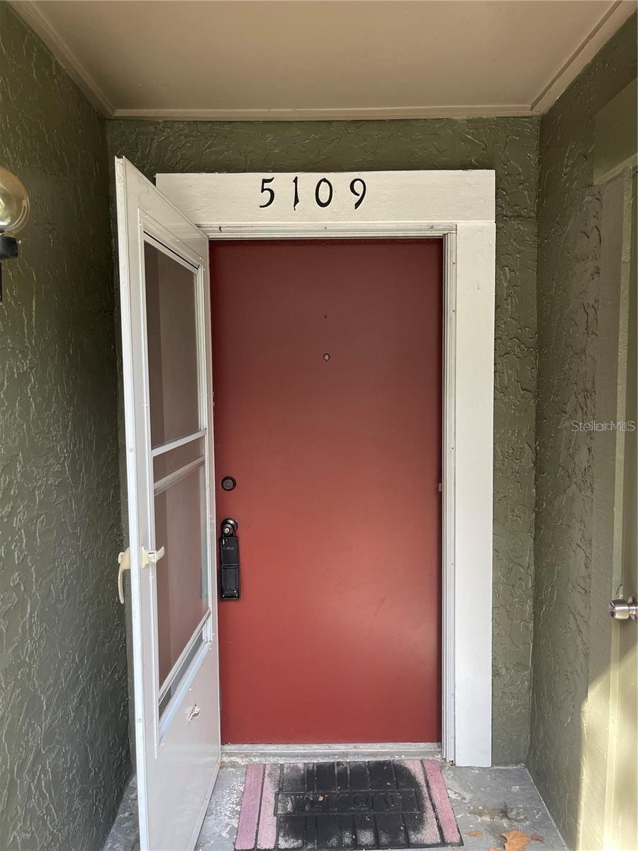 5109 EAGLESMERE DRIVE 11A