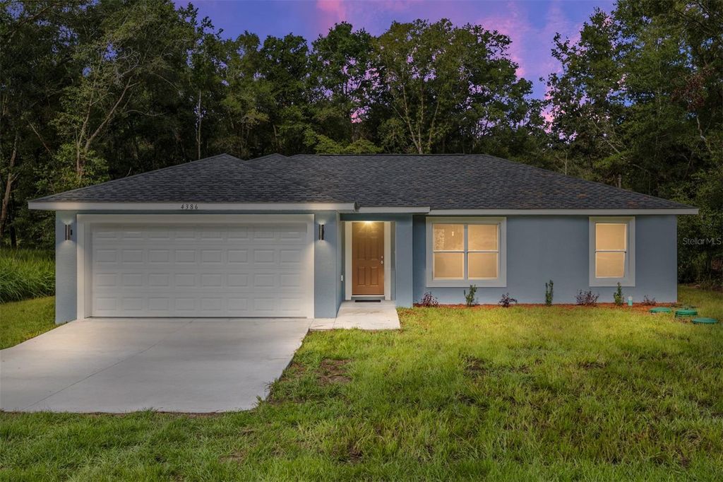 Photo of 13306 SW 104th Lane, Dunnellon, FL 34432 (MLS # OM713064)