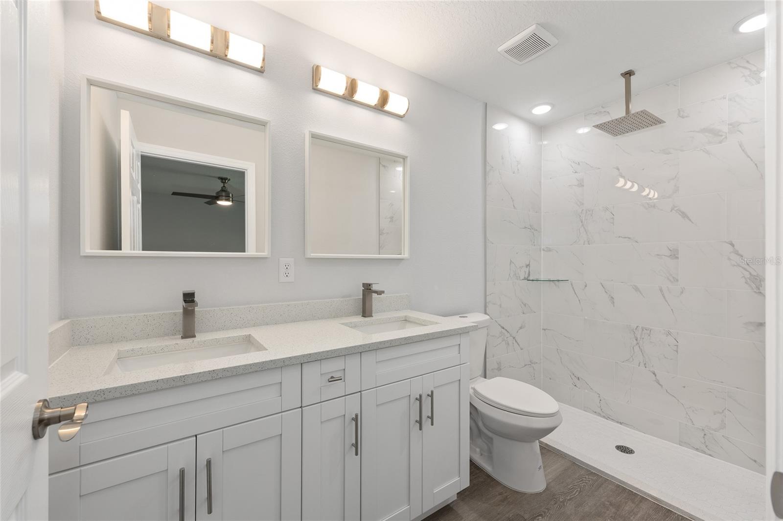 ROLLING RANCH ESTATE - Residential