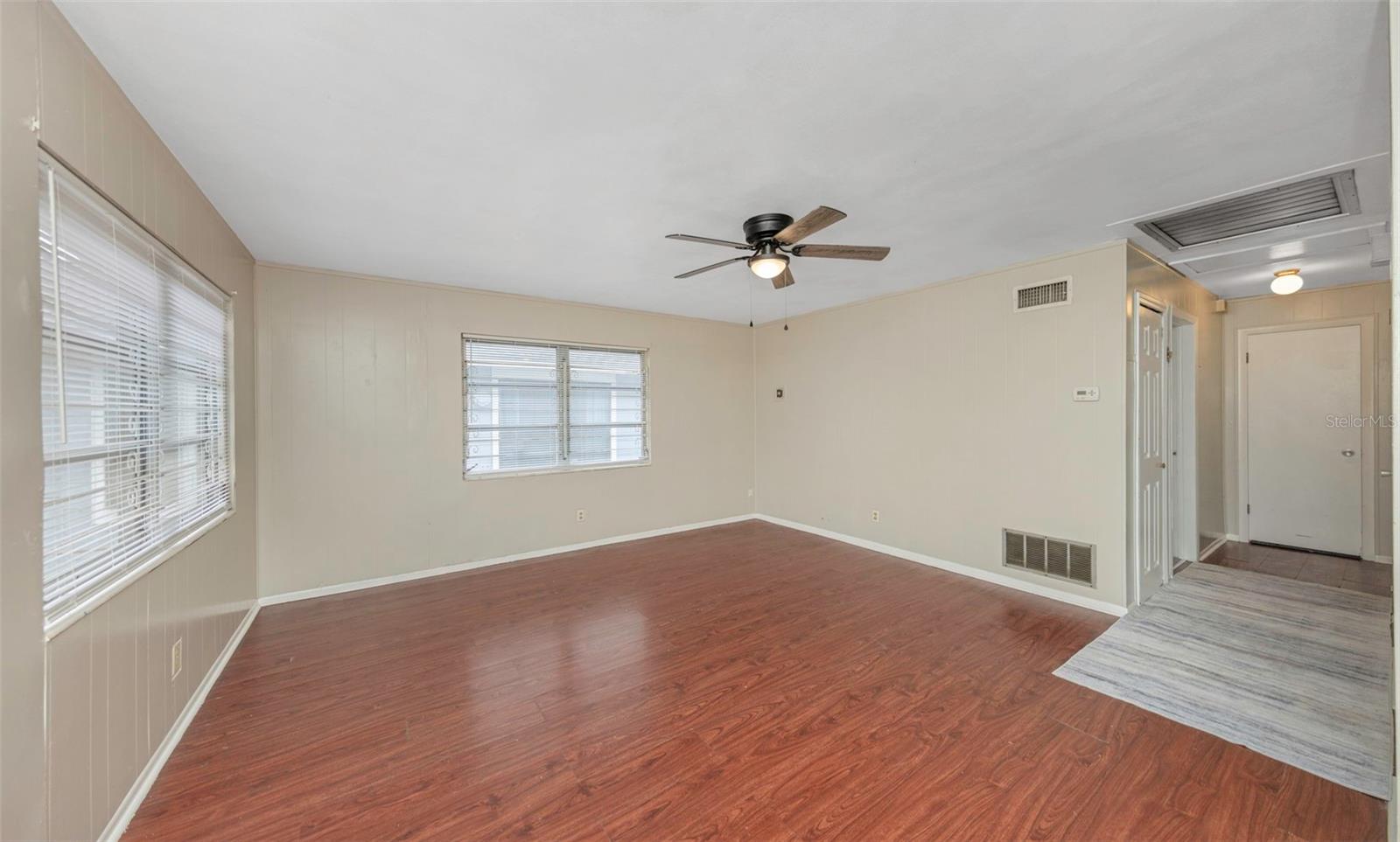 2423 AUBURN STREET S