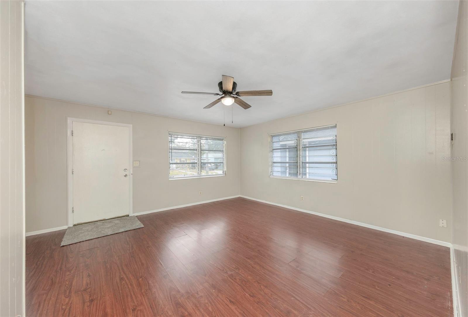 2423 AUBURN STREET S