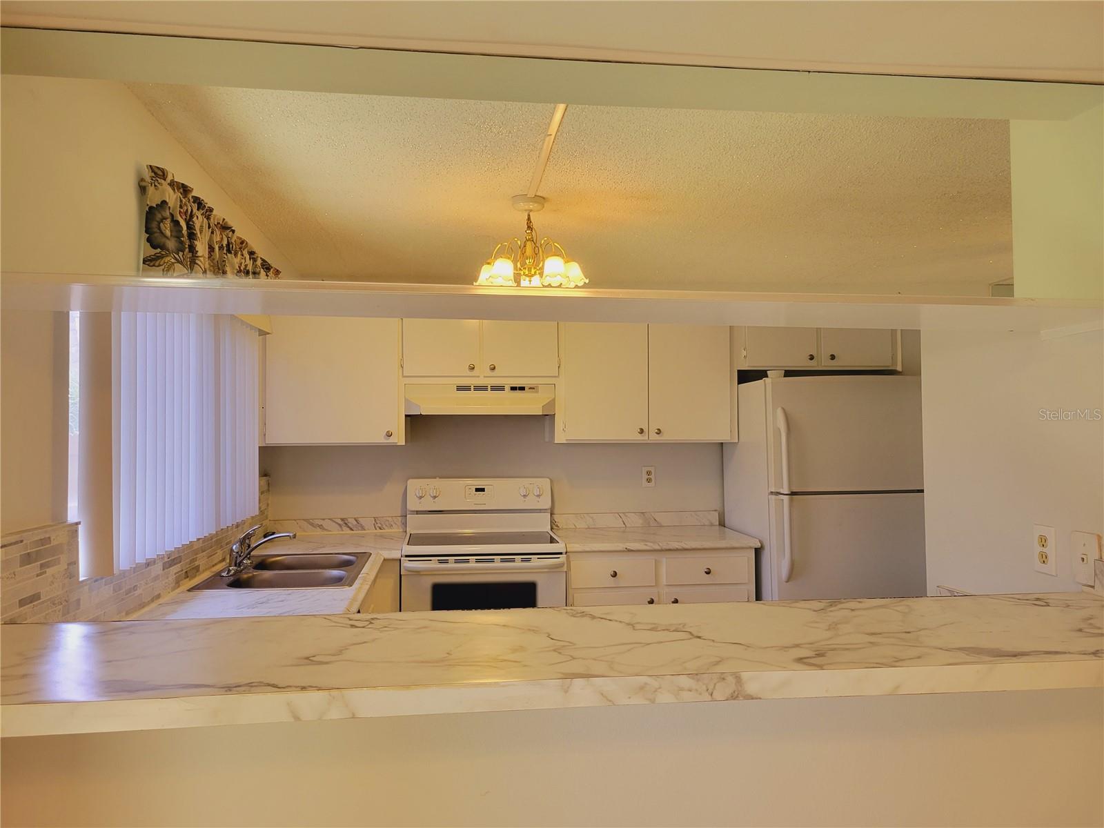 TOWNHOMES OF LAKE SEMINOLE - Residential Lease