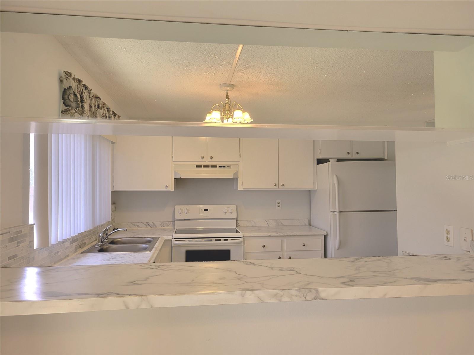 TOWNHOMES OF LAKE SEMINOLE - Residential Lease