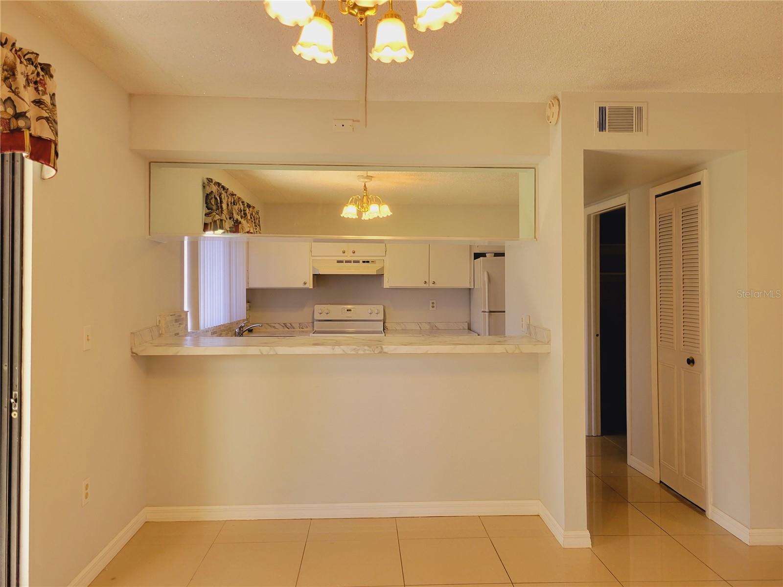 TOWNHOMES OF LAKE SEMINOLE - Residential Lease