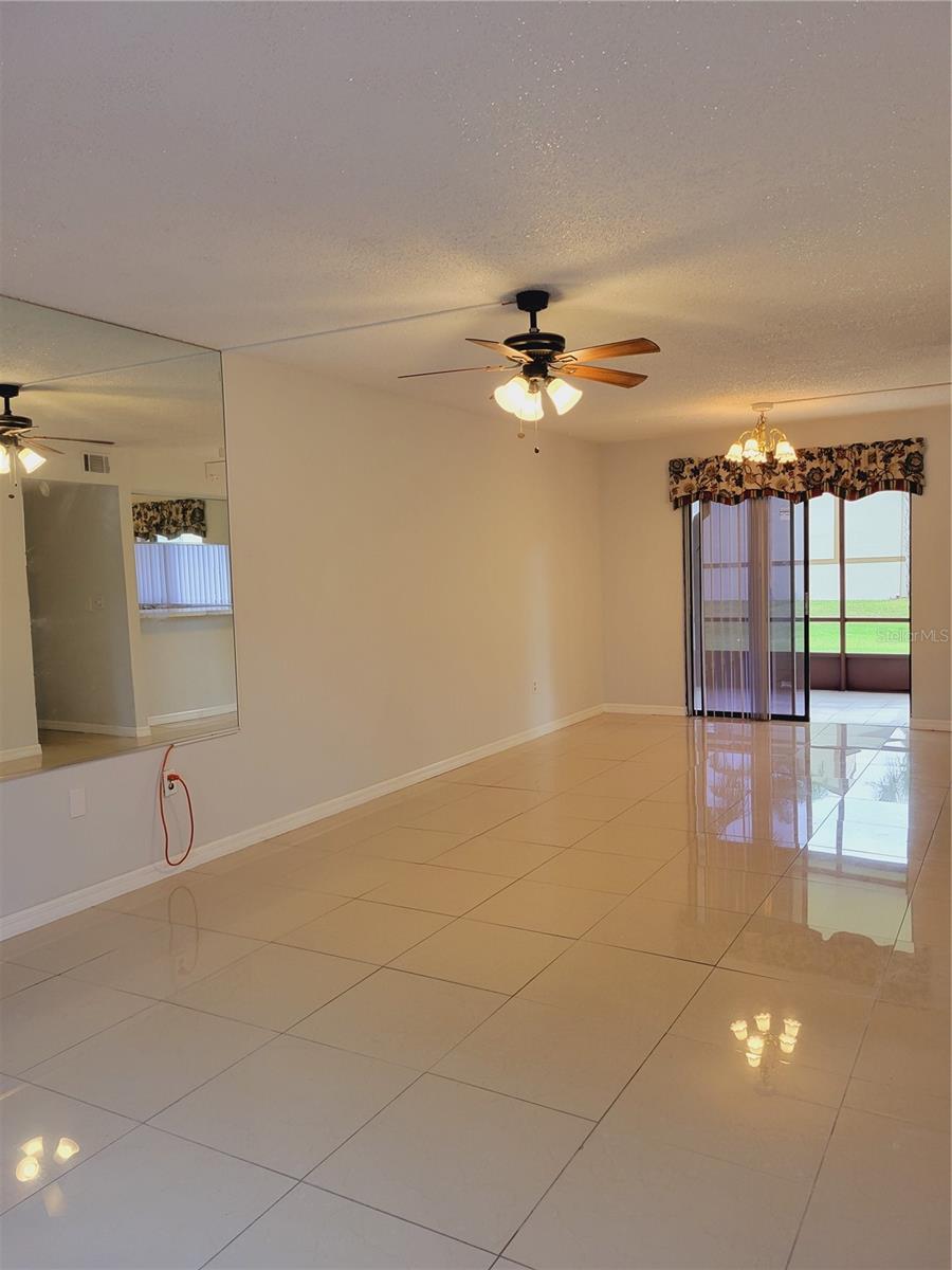 TOWNHOMES OF LAKE SEMINOLE - Residential Lease