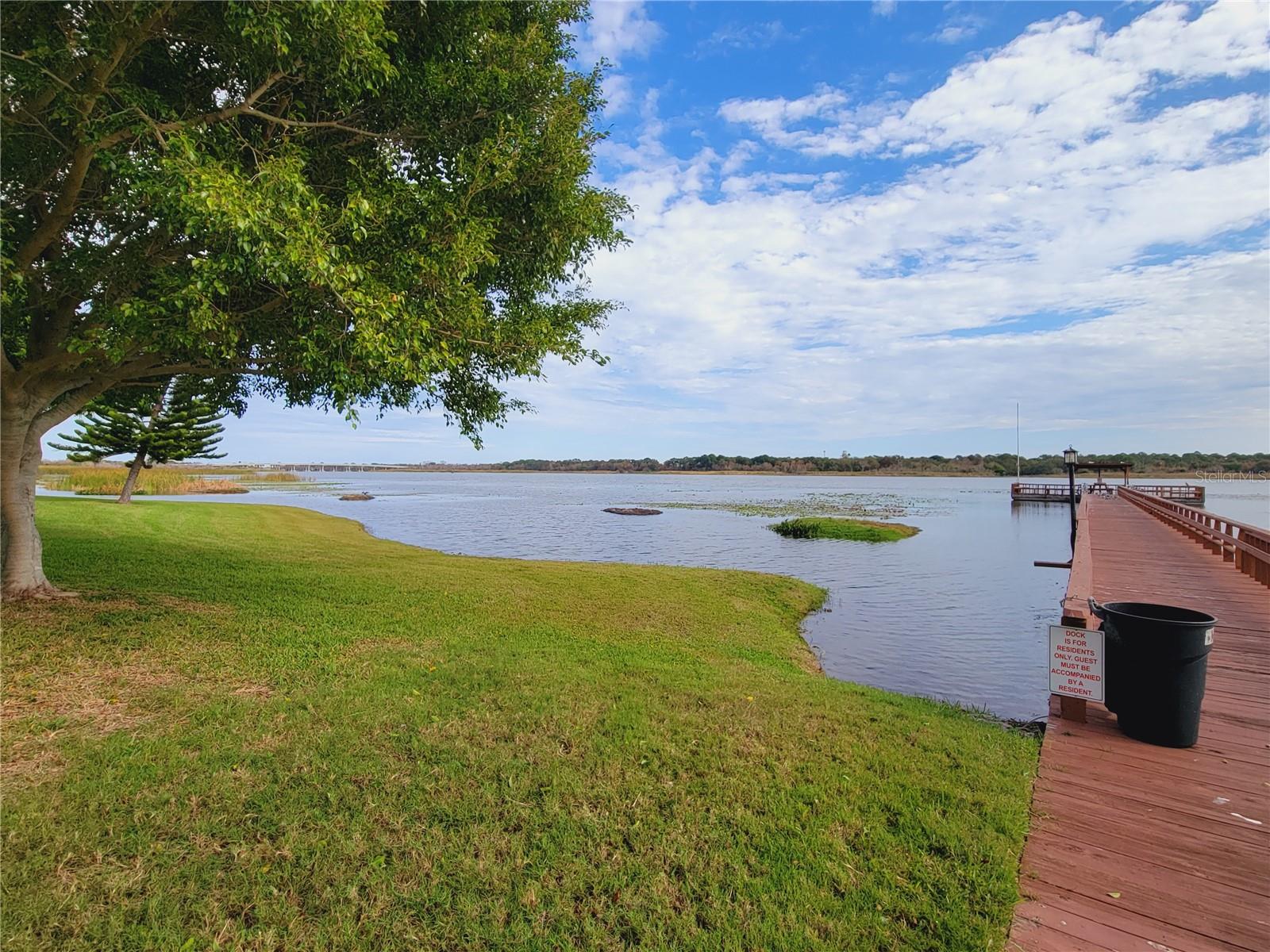 TOWNHOMES OF LAKE SEMINOLE - Residential Lease