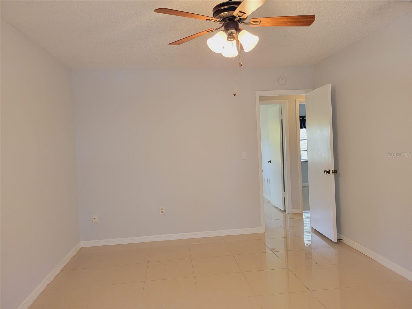 TOWNHOMES OF LAKE SEMINOLE - Residential Lease