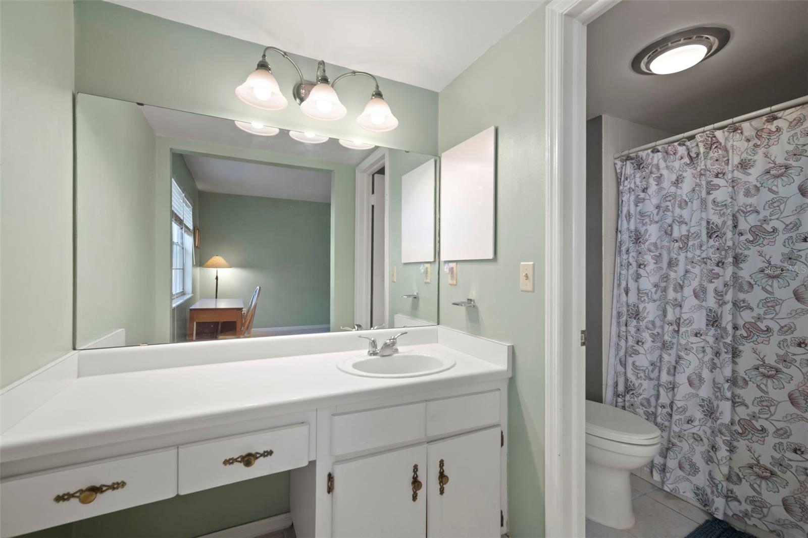 THE GRAND AT OLDE CARROLLWOOD CONDOMINIUM - Residential