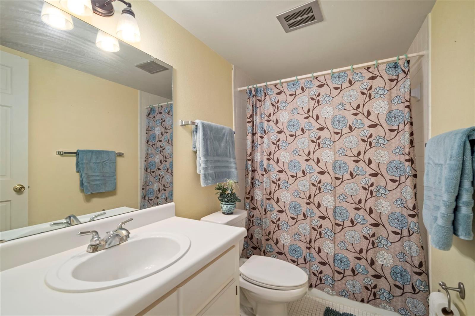 THE GRAND AT OLDE CARROLLWOOD CONDOMINIUM - Residential