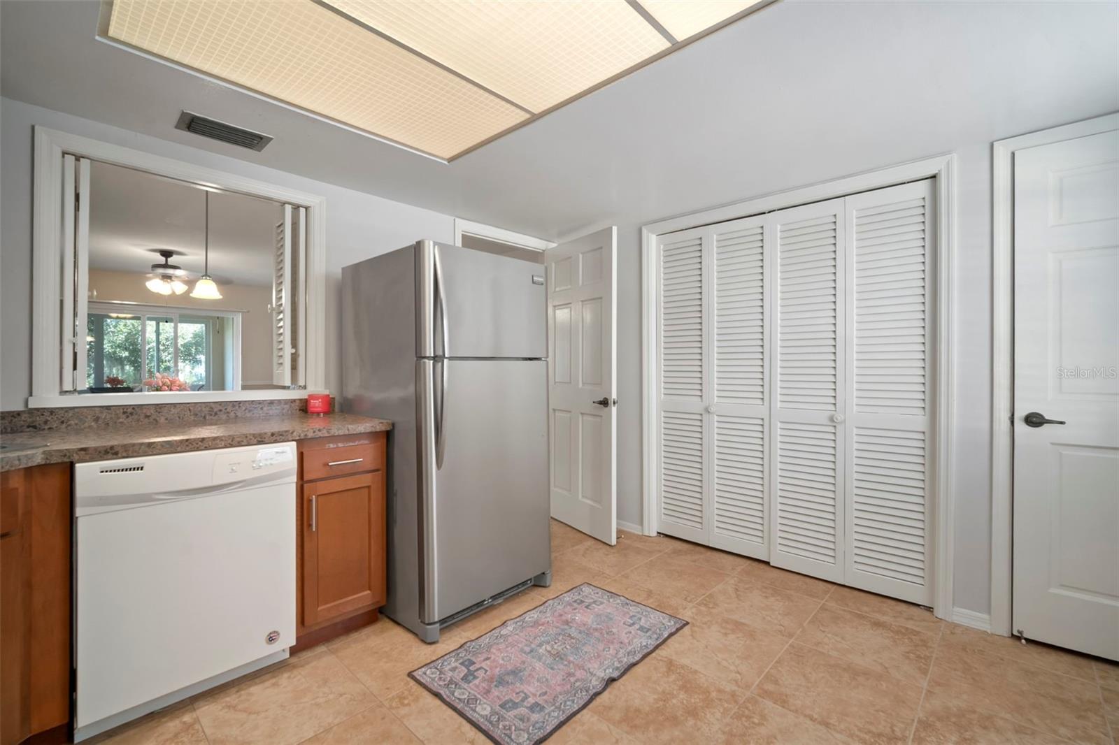 THE GRAND AT OLDE CARROLLWOOD CONDOMINIUM - Residential