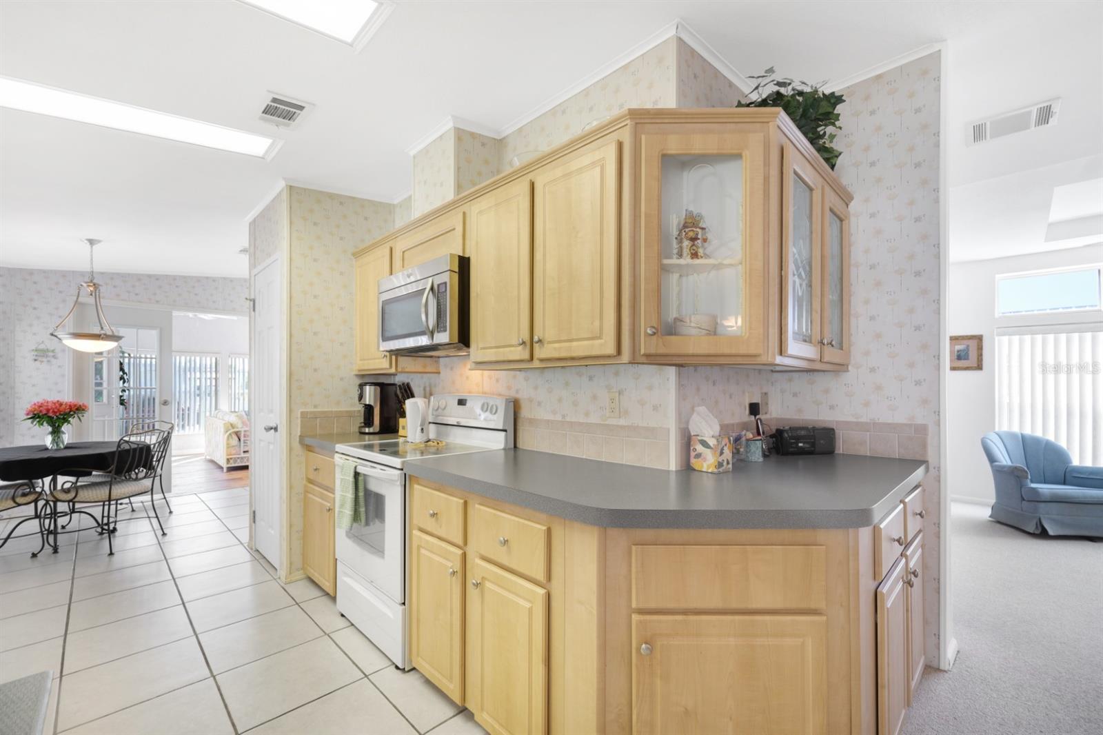 MAPLE LEAF ESTATES - Residential