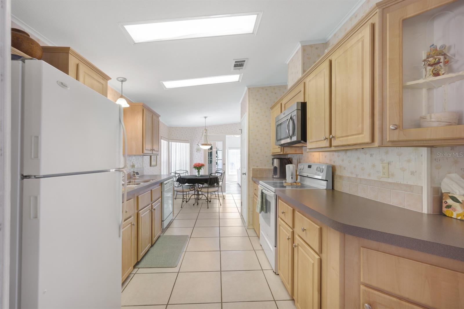 MAPLE LEAF ESTATES - Residential