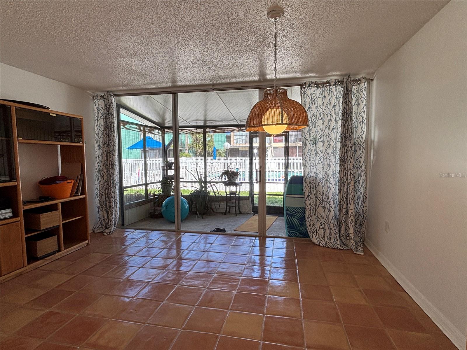 KINGSTON SHORES PH 01 - Residential