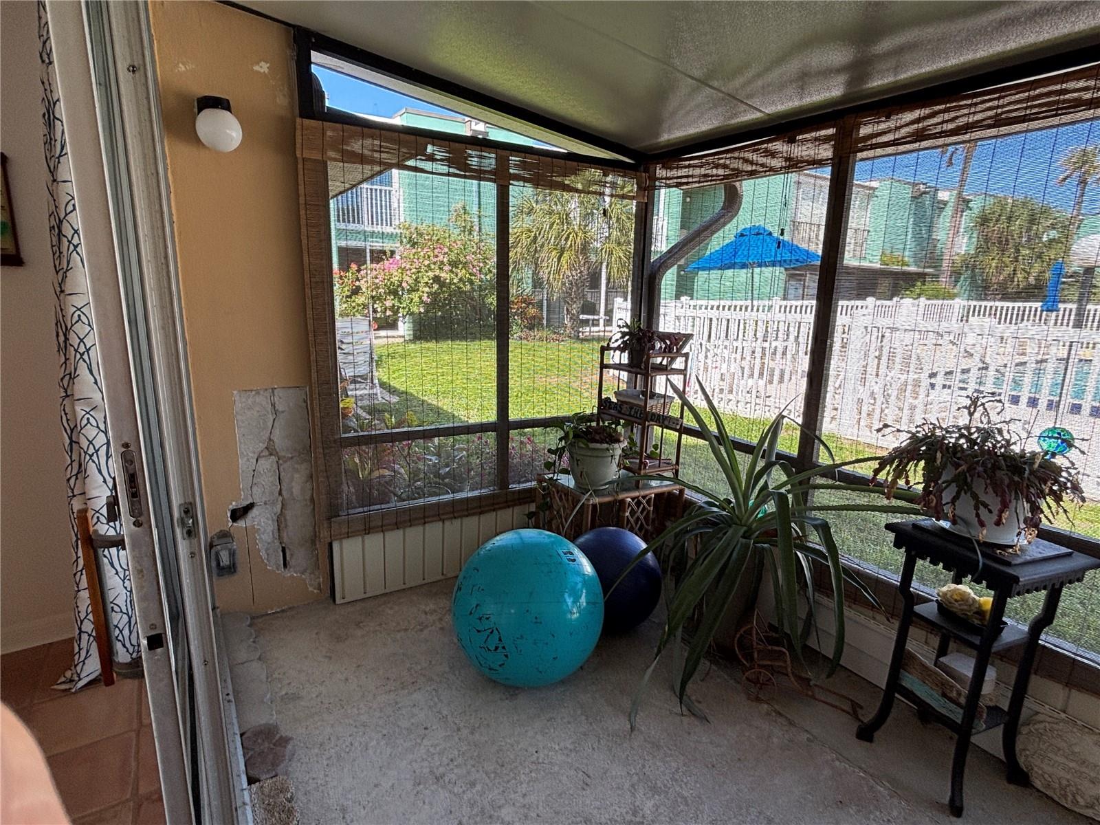 KINGSTON SHORES PH 01 - Residential