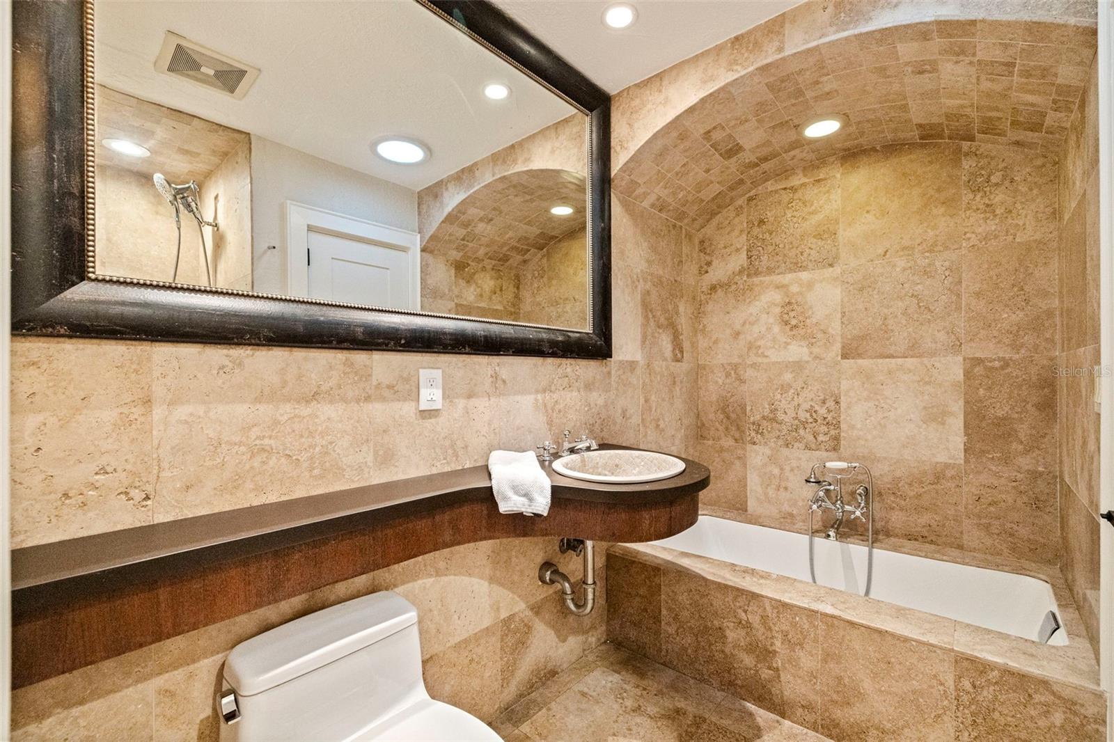 SNELL ISLE BRIGHTWATERS SEC 1 REP - Residential