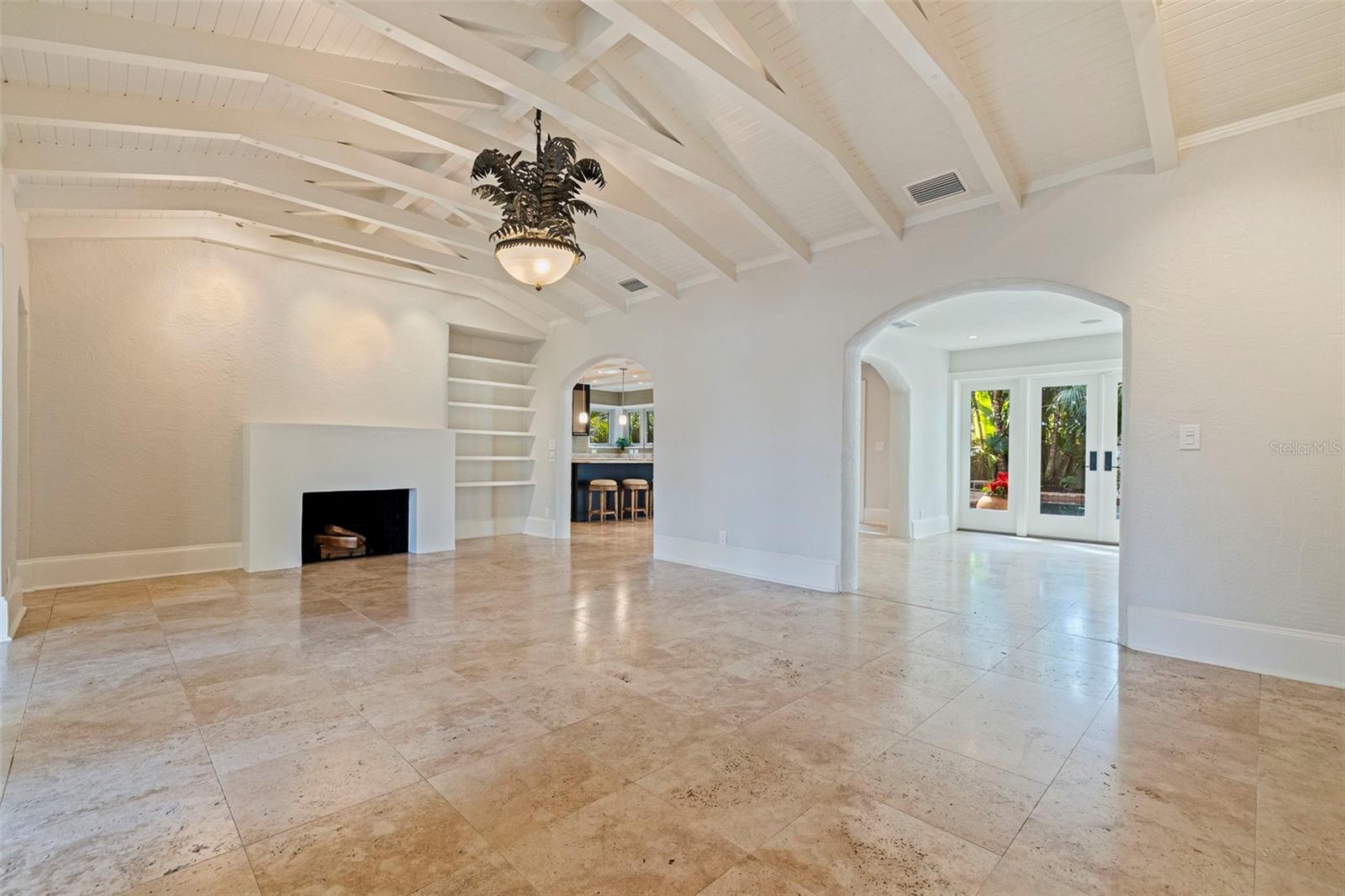 808 BRIGHTWATERS BOULEVARD NE