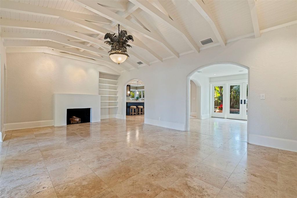 Photo of 808 Brightwaters Boulevard NE, St Petersburg, FL 33704 (MLS # TB8452744)