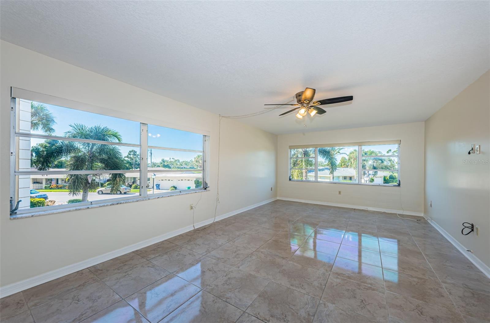 SEMINOLE-ON-THE-GREEN CAVALIER BLDG - Residential