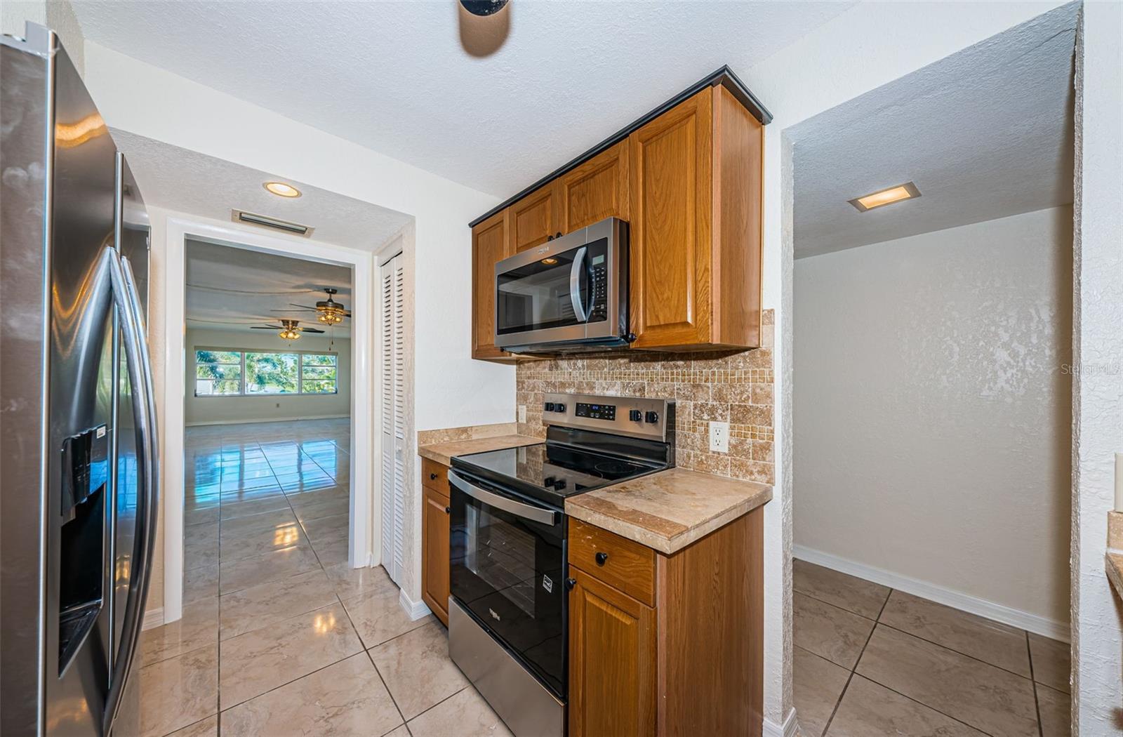 SEMINOLE-ON-THE-GREEN CAVALIER BLDG - Residential