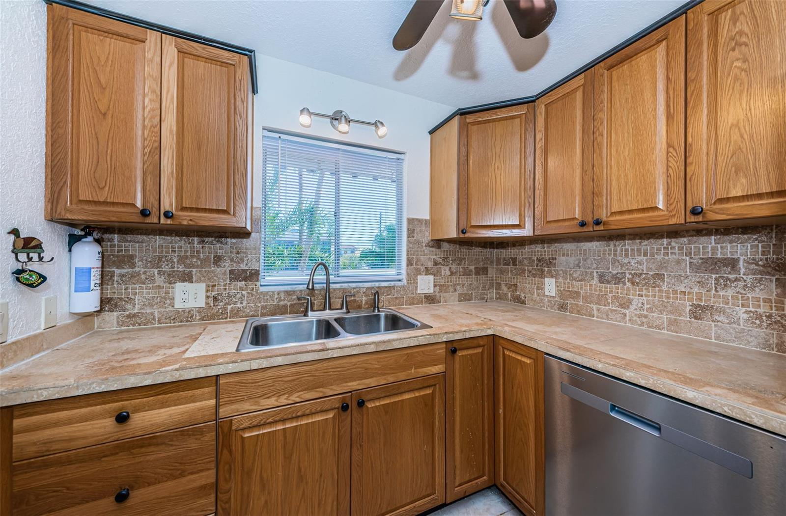 SEMINOLE-ON-THE-GREEN CAVALIER BLDG - Residential