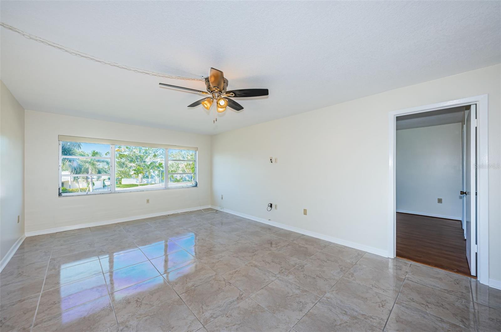 SEMINOLE-ON-THE-GREEN CAVALIER BLDG - Residential