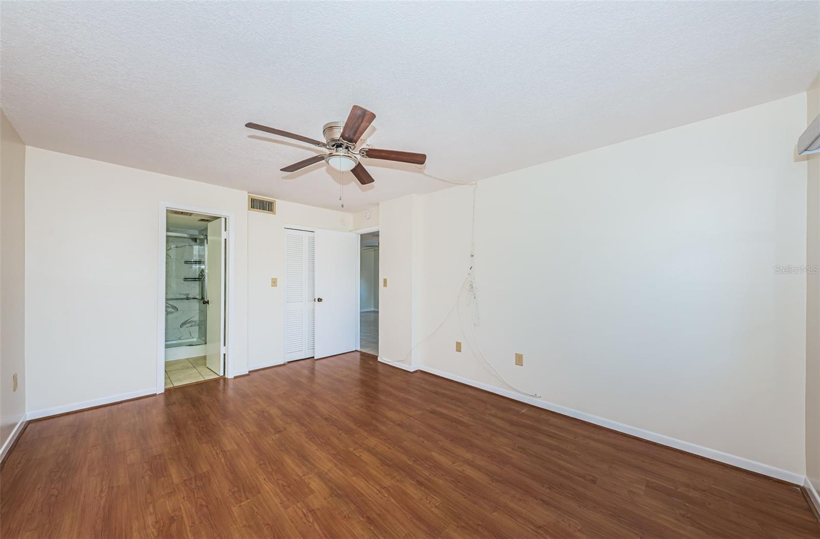 SEMINOLE-ON-THE-GREEN CAVALIER BLDG - Residential