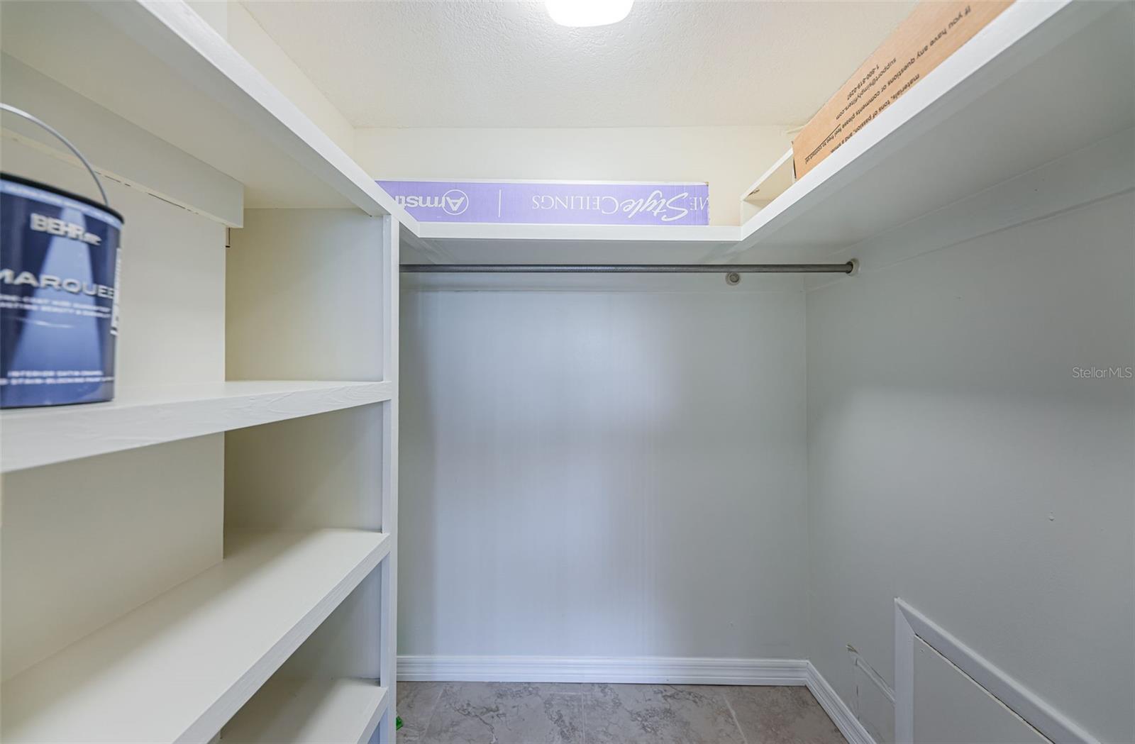 SEMINOLE-ON-THE-GREEN CAVALIER BLDG - Residential