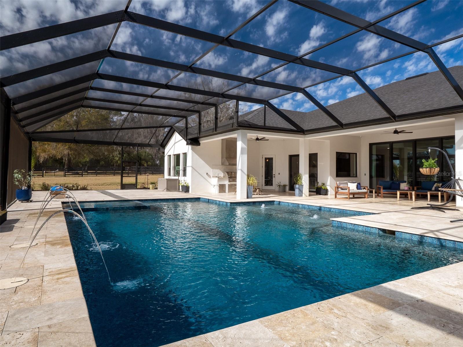 VIA PARADISUS - Residential