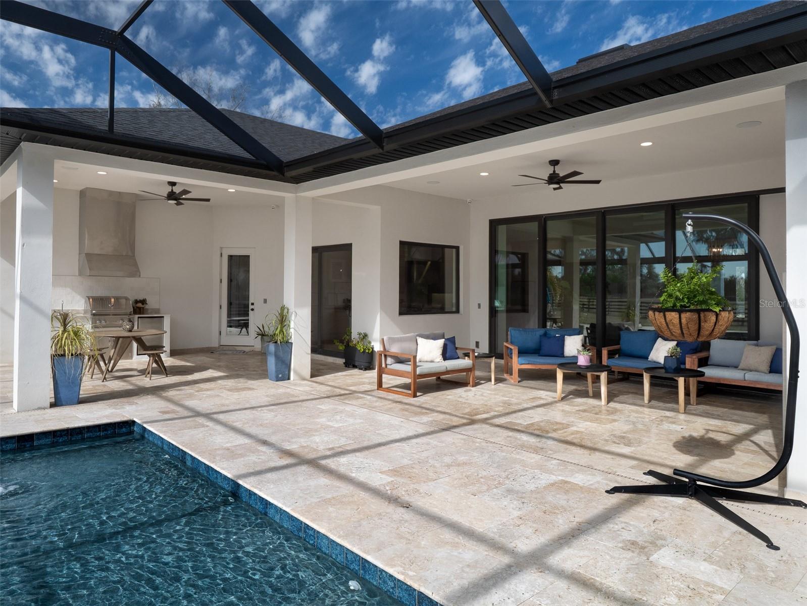 VIA PARADISUS - Residential