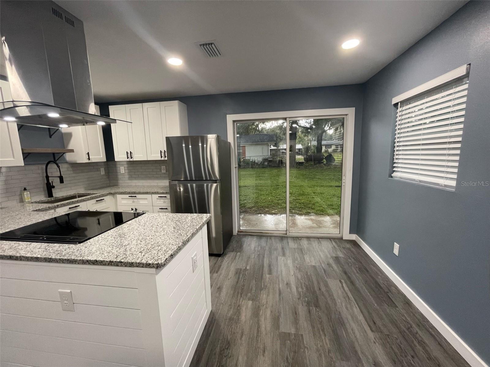 RICHMOND HEIGHTS - Residential