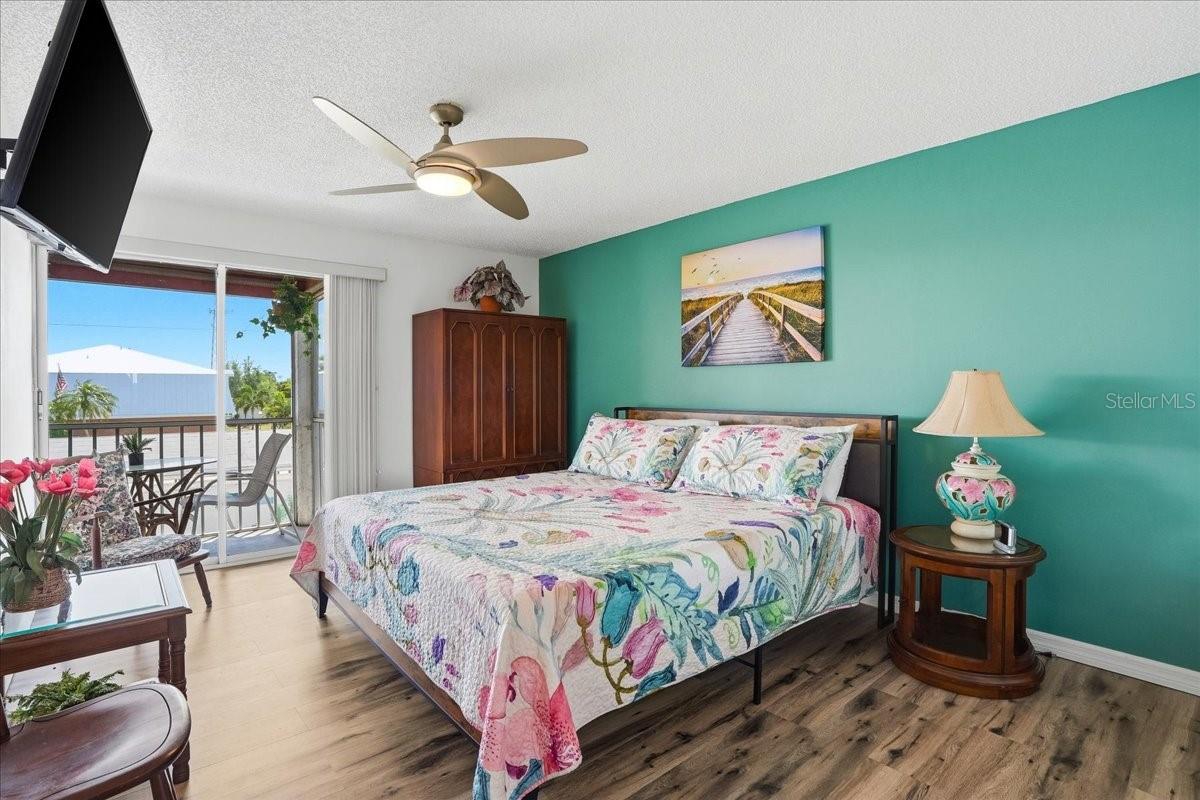 EDGEWATER VILLAGE - Residential