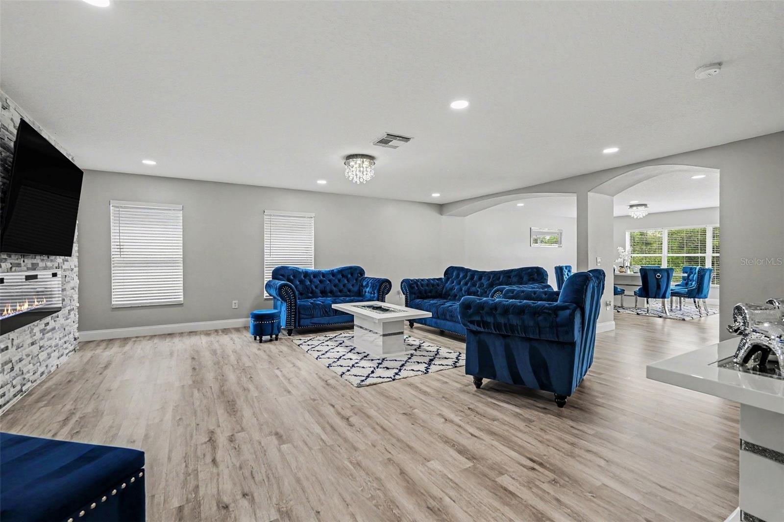 6222 CHERRY BLOSSOM TRAIL