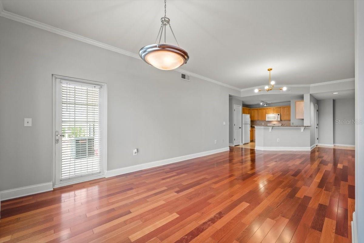 PLAZA CONDO AT BERKMAN - Residential