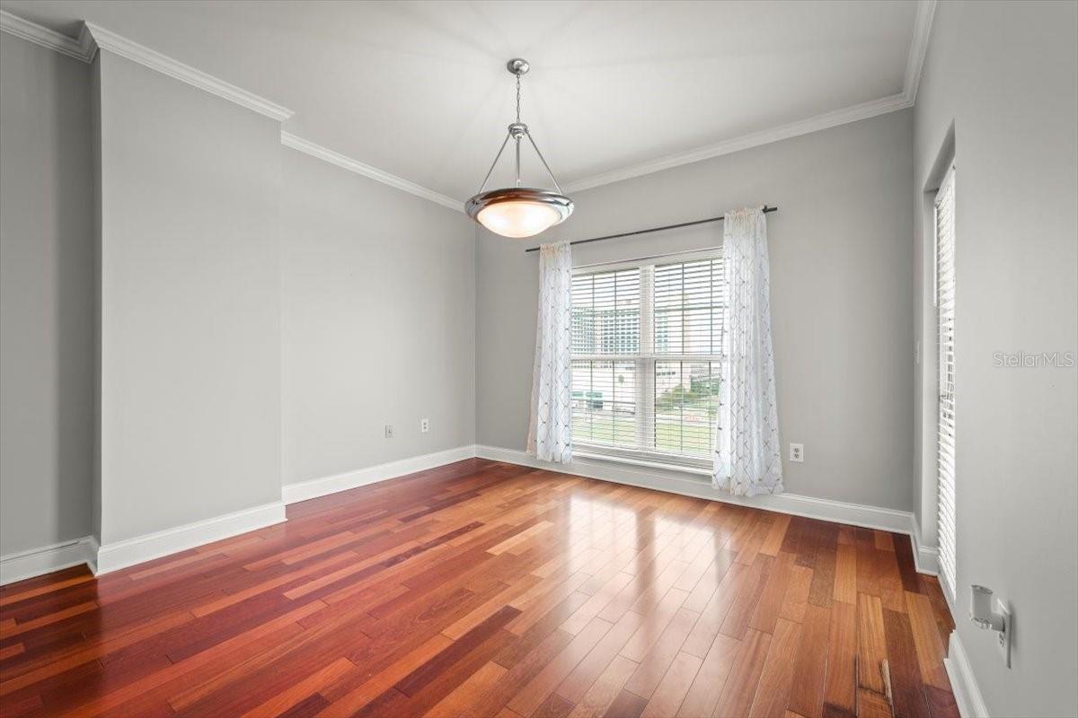 PLAZA CONDO AT BERKMAN - Residential