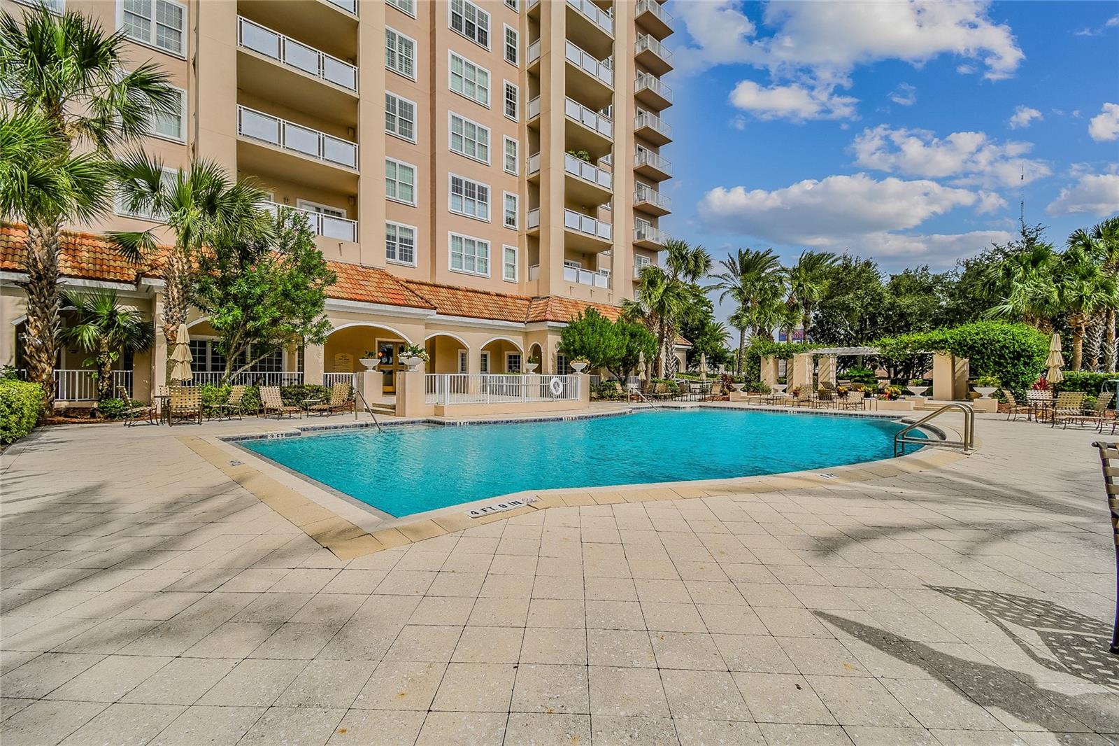 PLAZA CONDO AT BERKMAN - Residential